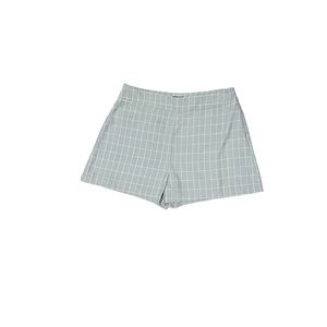 Madison tailored,plaid shorts with faux pockets size 14